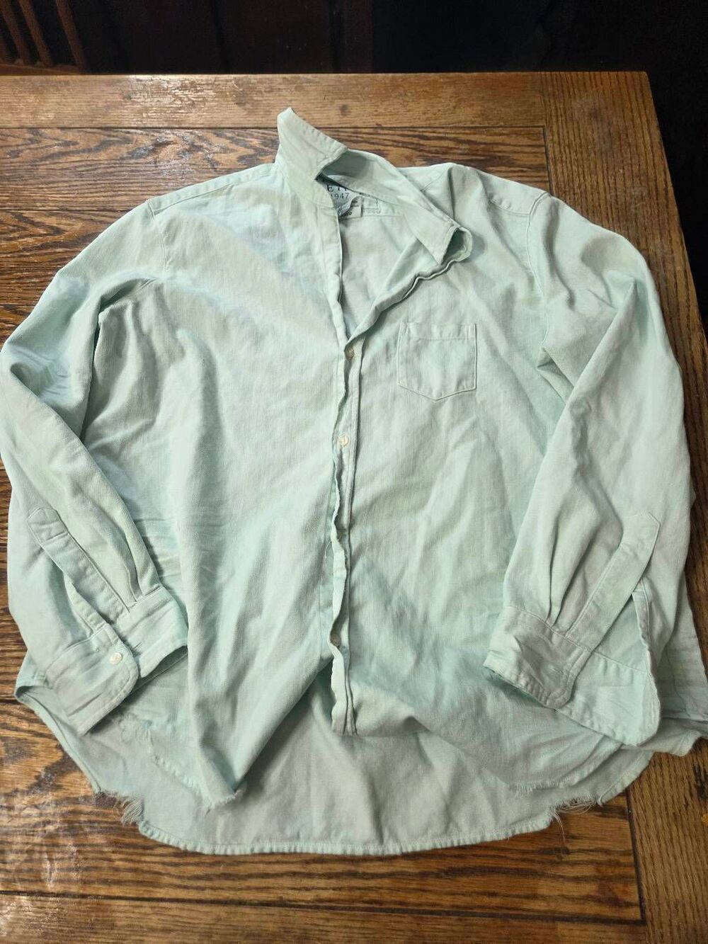 Frank & Eileen Eileen Famous Denim Tattered Shirt in light green sz Large